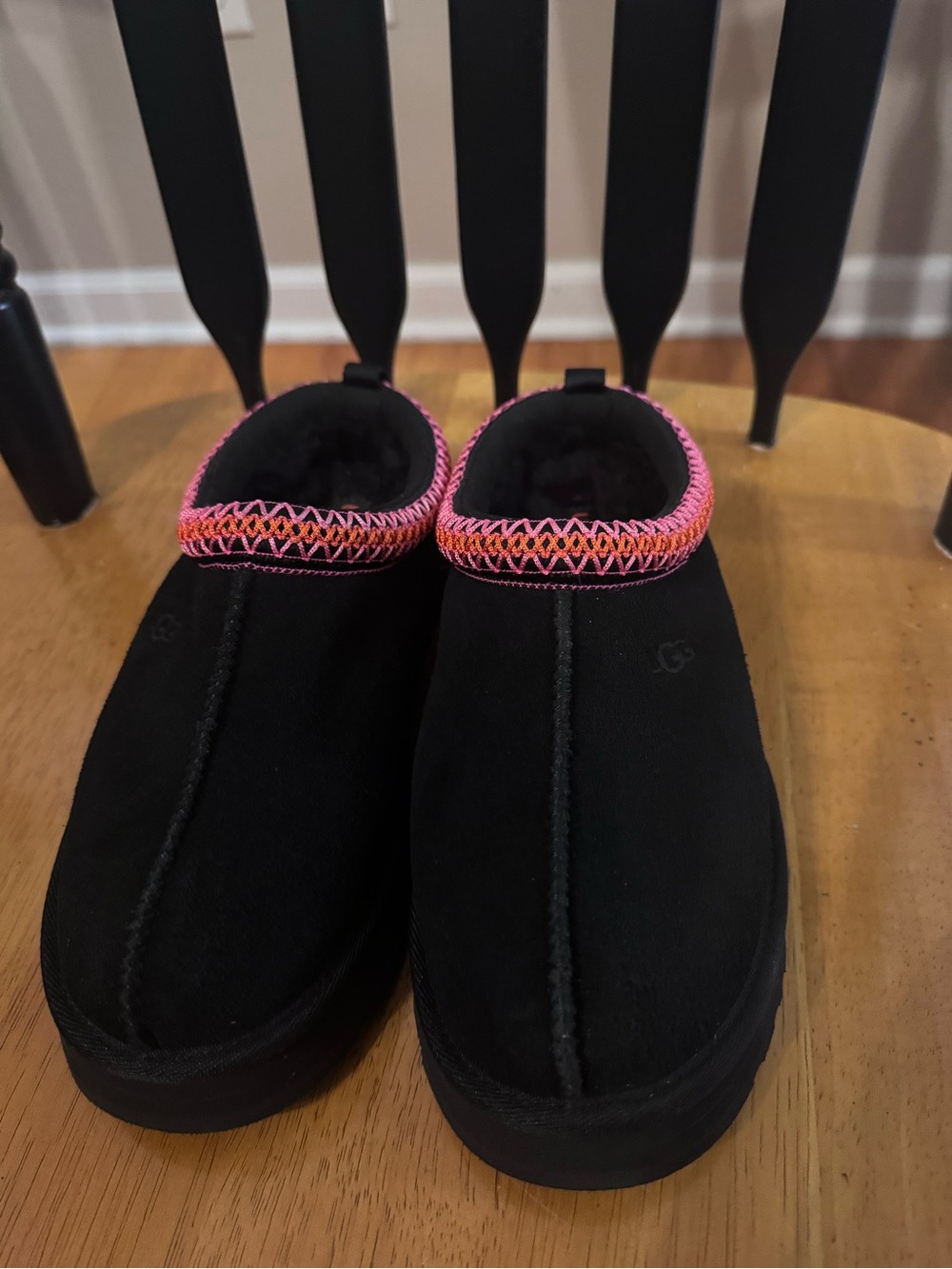 Big Kids' UGG Tazz Slippers Clogs Black Multi New no box US 4 UK 3